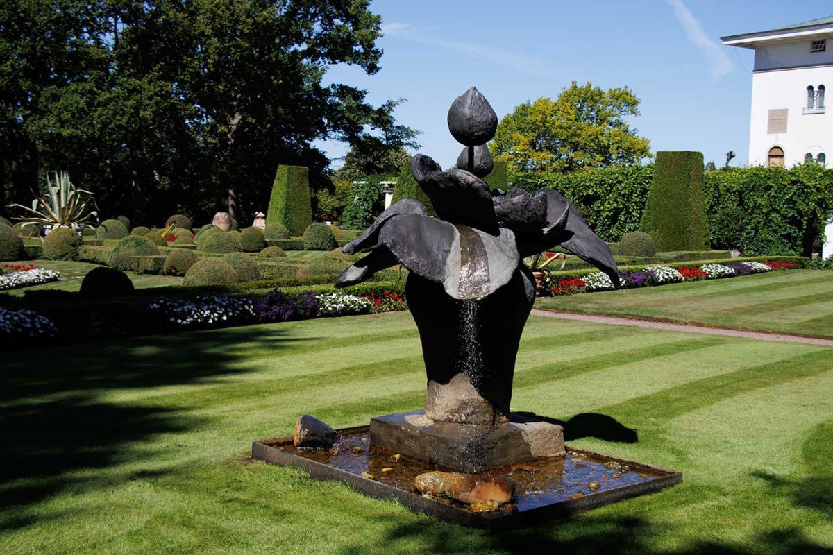 Skulptur im ital. Garten