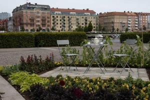Lauschiges Plätzchen vor dem Schloss Halmstad