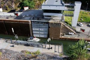 Blick in die Schleusenkammer