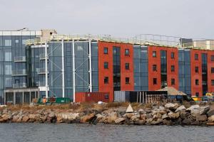 Neue Bauten am Wasser