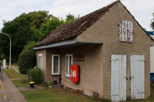 altes Wärterhäuschen bei Schleuse Strasen