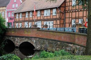 Burggraben war ursprünglich ein Seitenarm der Elde