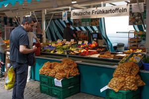 Frisches Gemüse und Obst