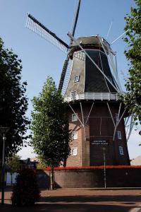 Windmühle mitten in der Stadt