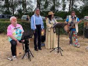 Hausband, in Woodstock-Manier